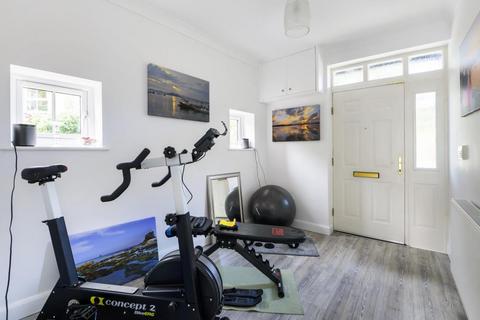 7 Lady Aylesford Avenue, Stanmore, HA7 4FG