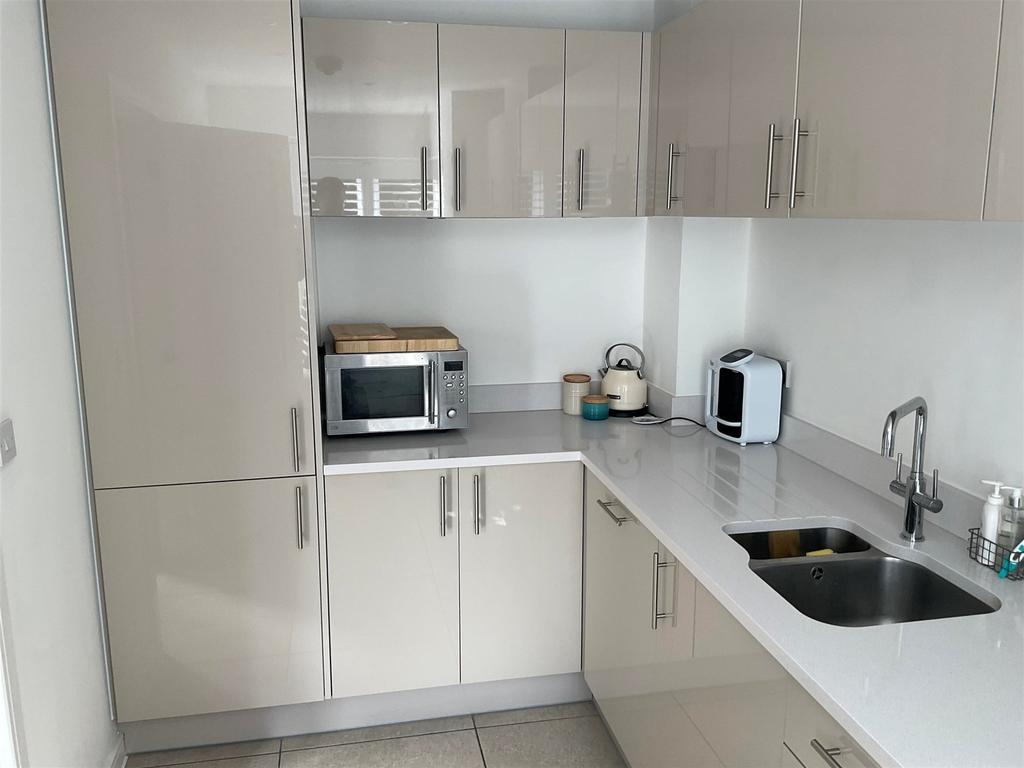 Kitchen 1