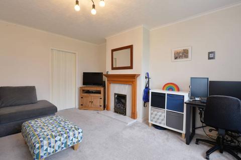 41 Drum Brae Crescent, Edinburgh, EH4 7SD