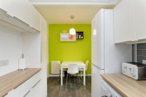 41 Drum Brae Crescent, Edinburgh, EH4 7SD