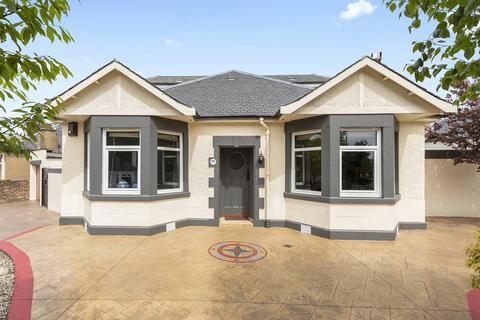 56 Duddingston View, Edinburgh, EH15 3NA