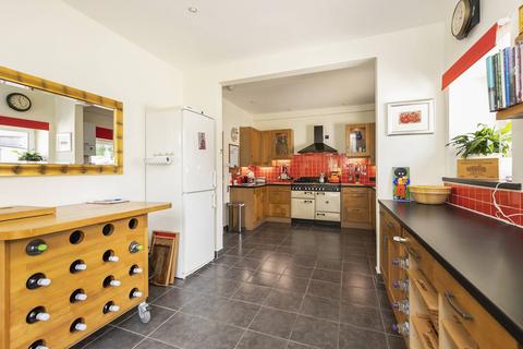 56 Duddingston View, Edinburgh, EH15 3NA