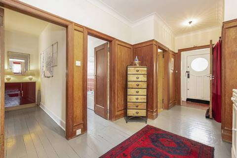 56 Duddingston View, Edinburgh, EH15 3NA