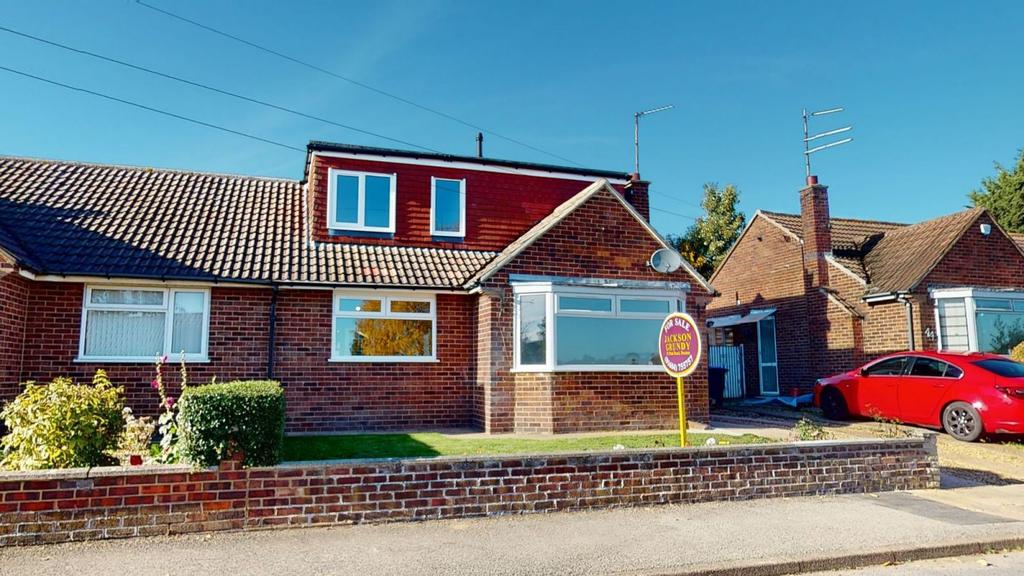 Longmynd Drive, Duston, Northampton NN5 6DH 3 bed semidetached