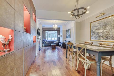 11 The Crescent, London, SW19 8AW