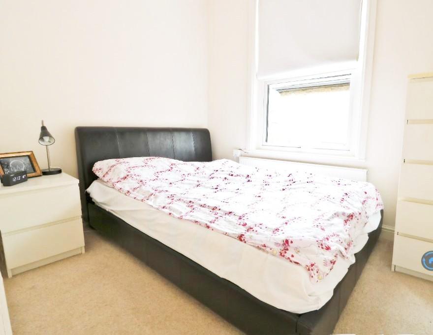 Woodville Road, Ealing, W5 2 bed flat £1,950 pcm (£450 pw)