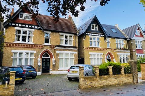 2 bedroom flat to rent, Woodville Road, Ealing, W5