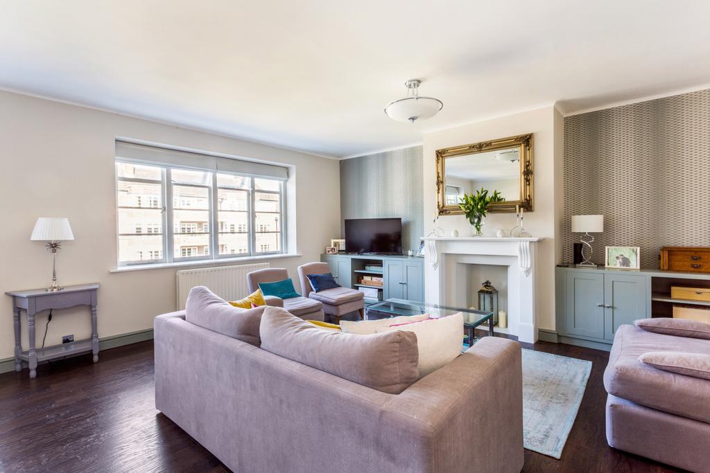 Exeter House, Putney, London, SW15 3 bed apartment - £695,000