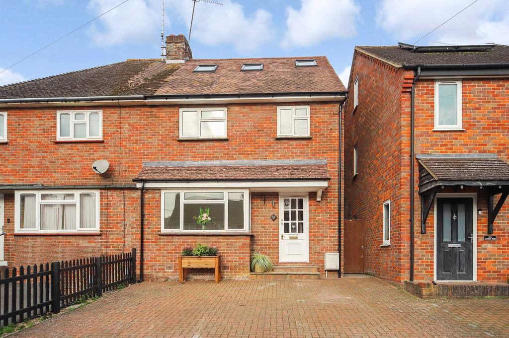 Goldfield Road, Tring 4 bed semidetached house for sale £690,000