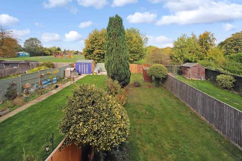 4 bedroom semi-detached house for sale, Goldfield Road, Tring