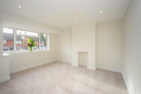 undefined, Goldfield Road, Tring