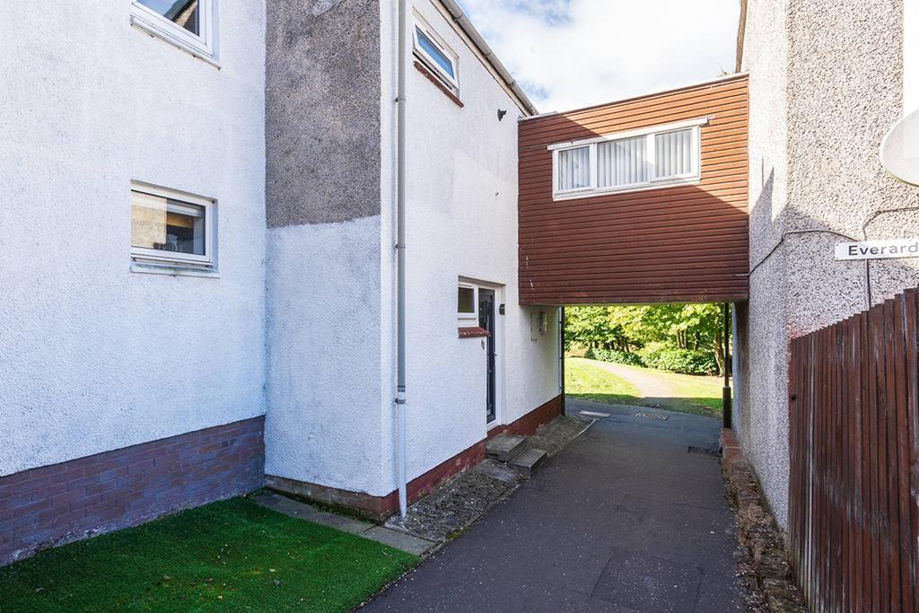 26 Everard Rise, Dedridge, Livingston, EH54 6JB 2 bed end of terrace house £120,000