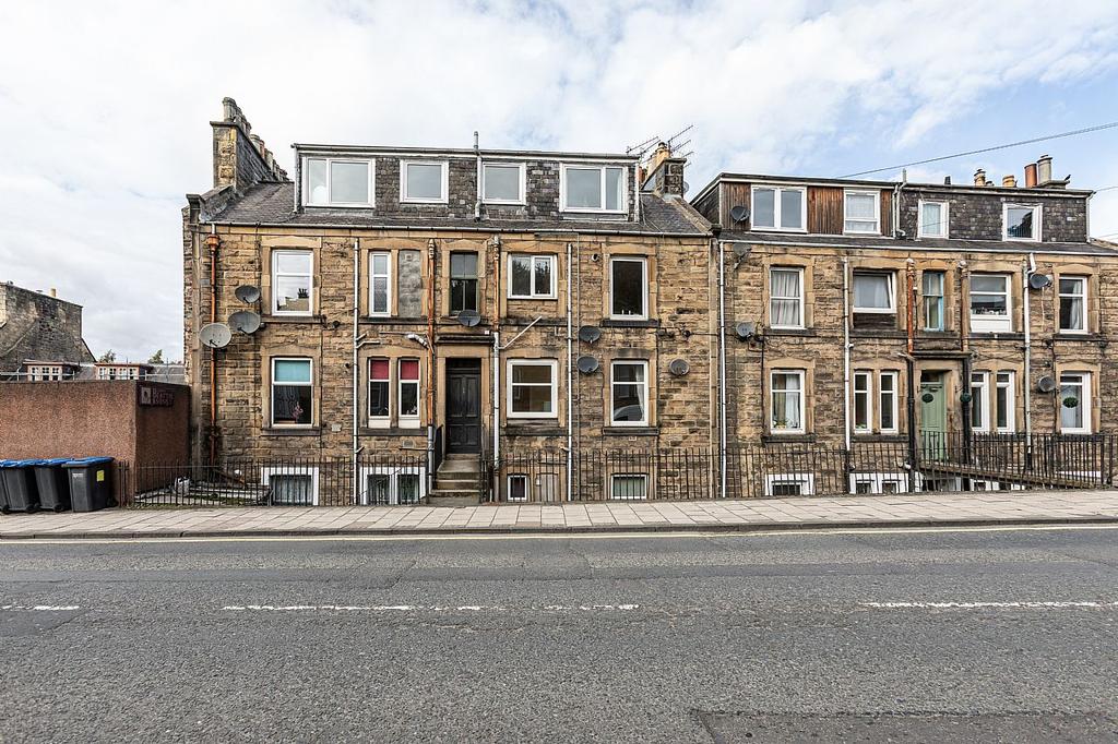 1/1, Weensland Road, Hawick TD9 9NW 2 bed ground floor flat for sale