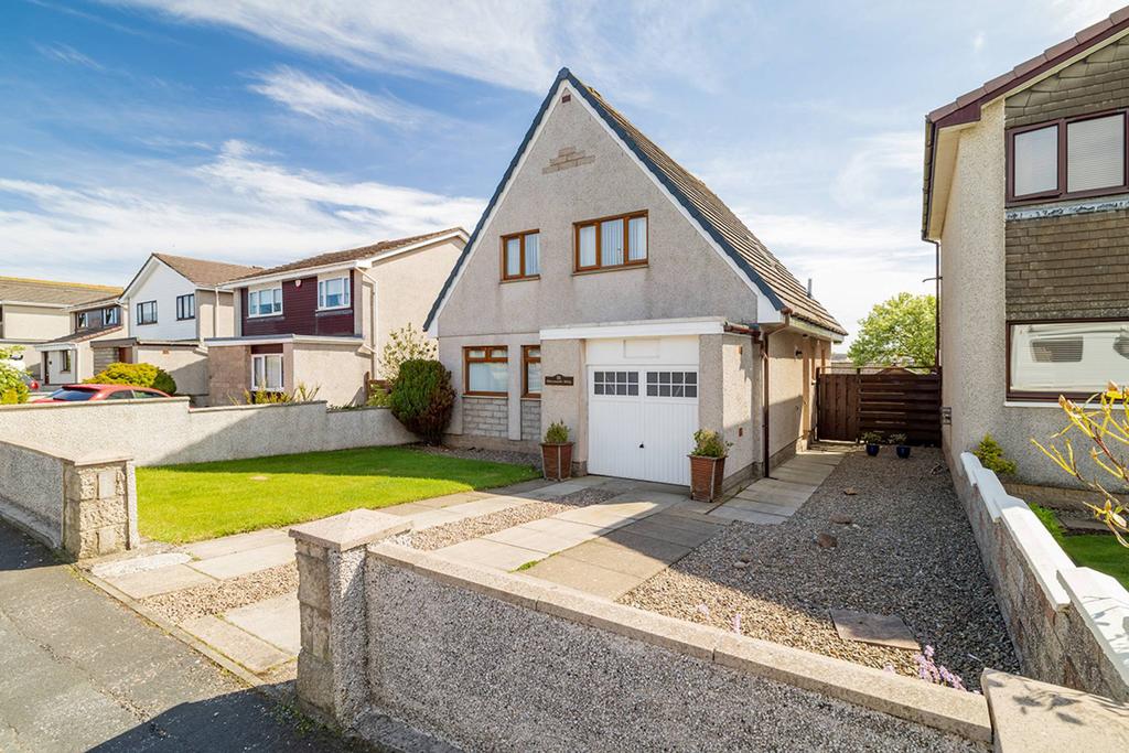 31 Waterside Way, Peterhead, AB42 1GB 4 bed detached house £179,995