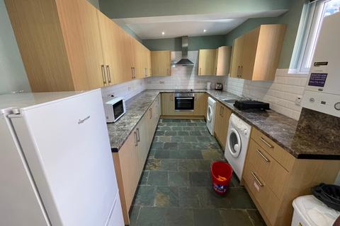 4 bedroom end of terrace house to rent, Blackman Lane, Leeds, West Yorkshire, LS2