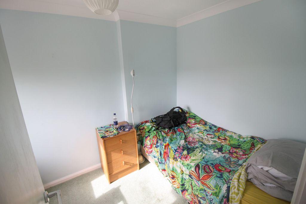 Bedroom 2 (Single)
