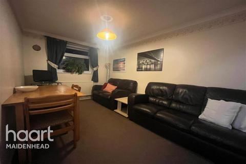 1 bedroom in a house share to rent - Colne Orchard