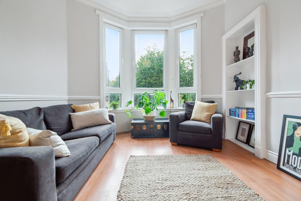 Springhill Gardens, Flat 2/2, Shawlands, Glasgow, G41 2EY 1 bed apartment £119,000