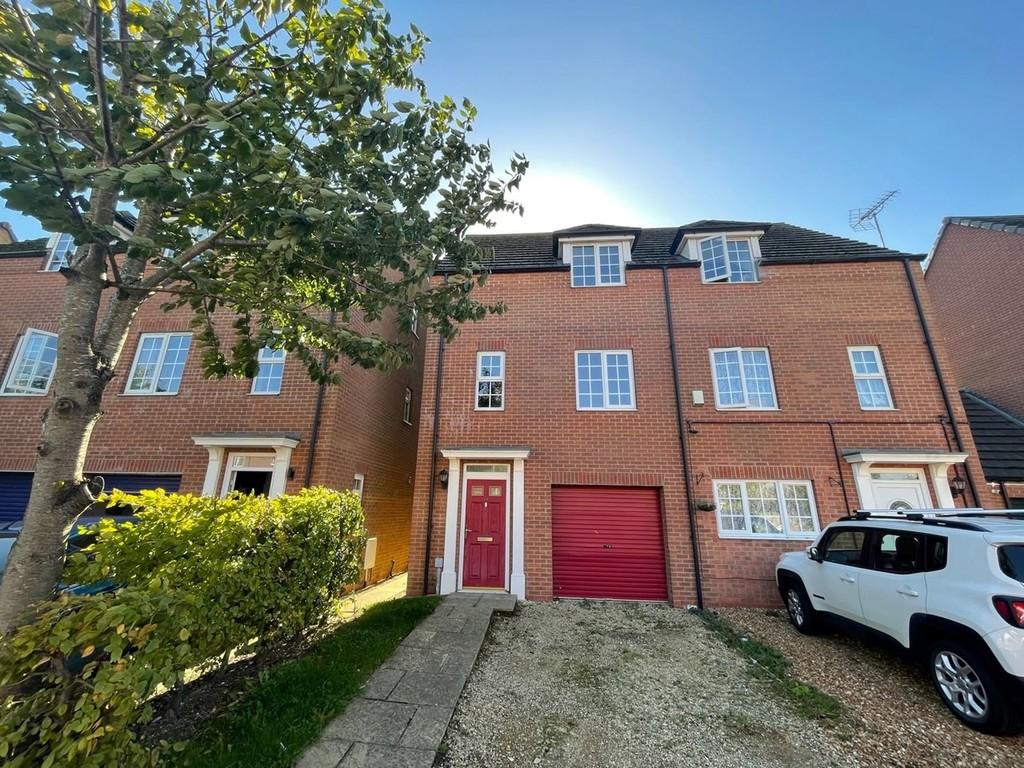 Oxford Gardens, Holbeach 3 bed semidetached house for sale £220,000