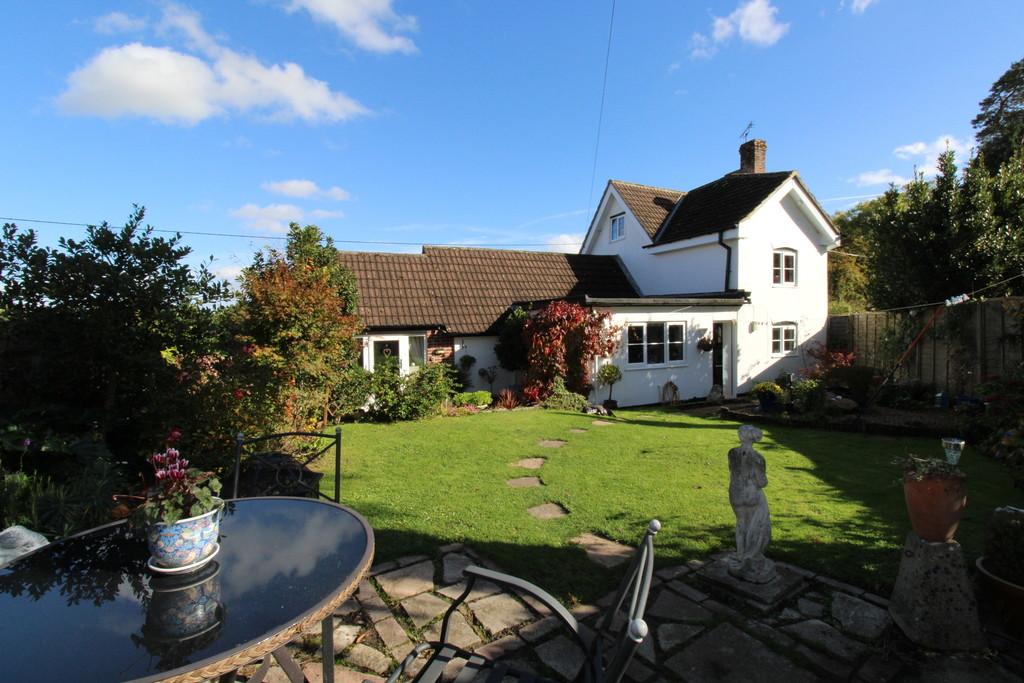 Pewsey Wharf, Pewsey 3 bed cottage £1,500 pcm (£346 pw)