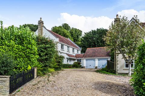 5 bedroom detached house for sale - Lyall Close, Blunsdon, Wiltshire