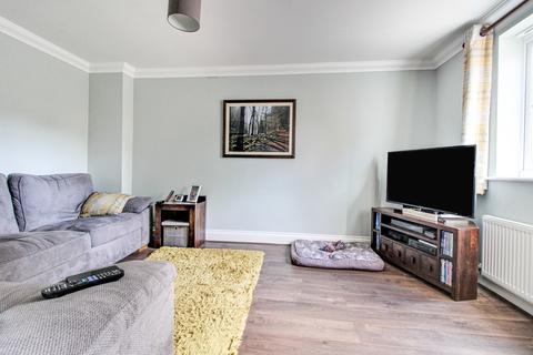 17 Nursery Close, Wroughton, Swindon, SN4 9DR