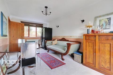 3 bedroom semi-detached house for sale - Southwood Drive, Bristol