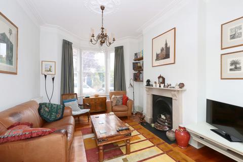 26 Tyssen Road, London, N16 7LX