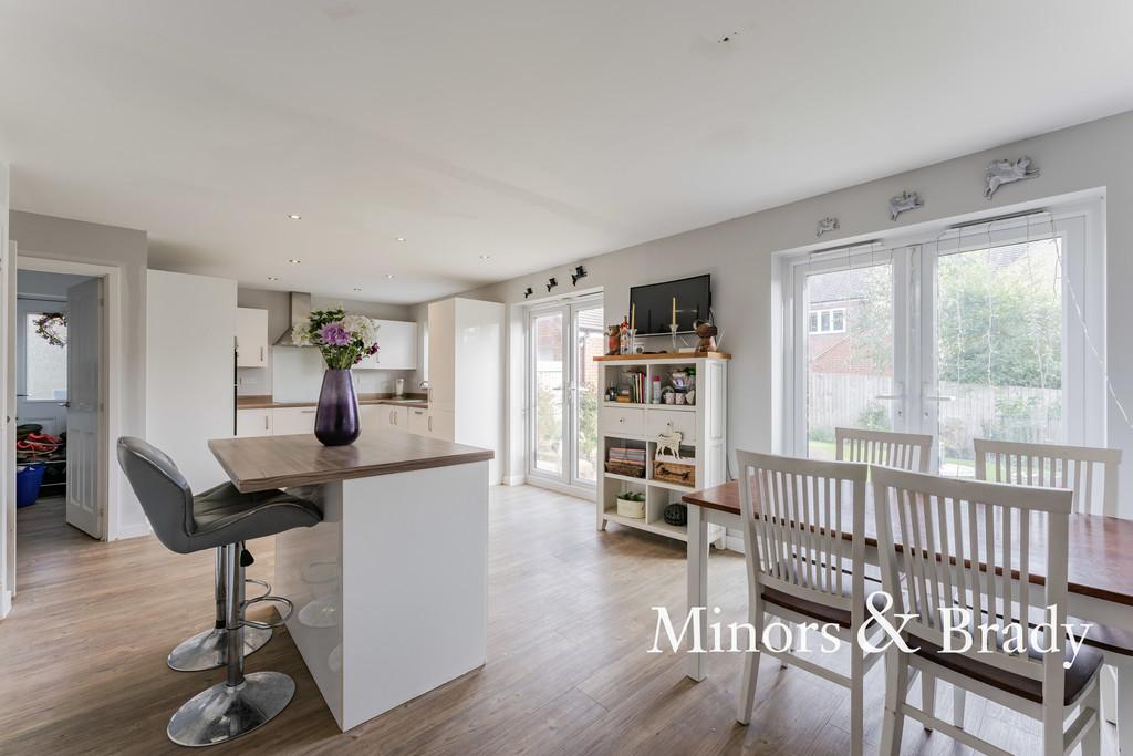 Strumpshaw Road, Brundall 4 bed detached house for sale £575,000