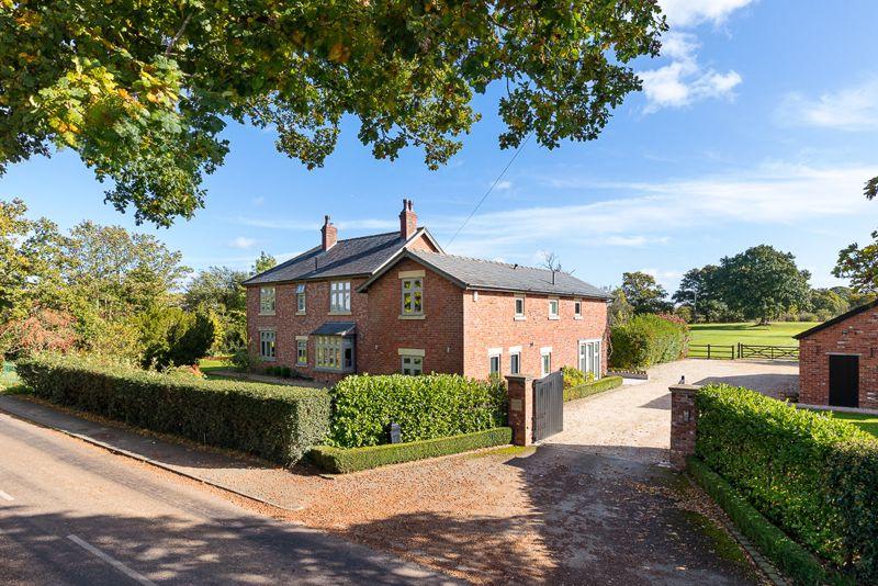 Lovely country house with land in Mobberley 5 bed detached house for