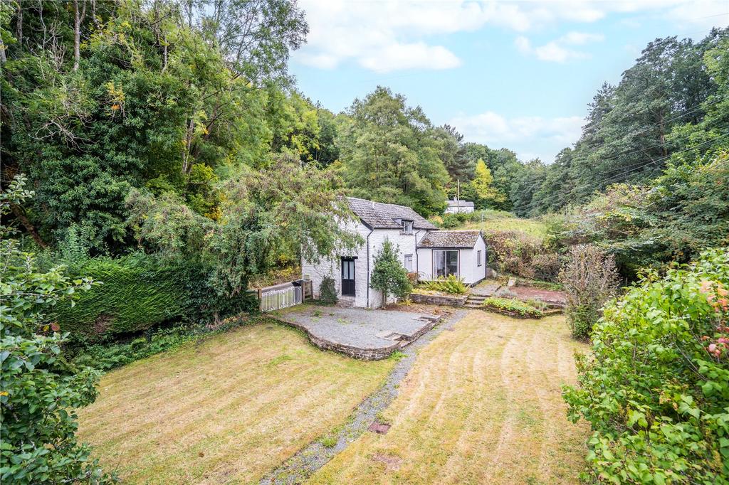 8 Woodside, Clun, Shropshire 2 bed detached house for sale £375,000