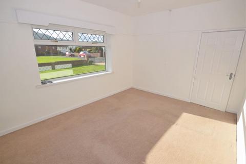 2 bedroom bungalow for sale - Holywell Crescent, Abergavenny