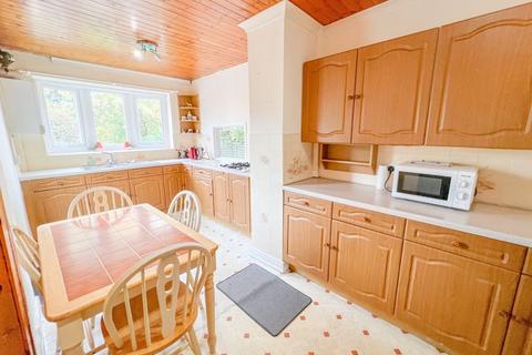 66 Lindrosa Road, Sutton Coldfield, B74 3LB