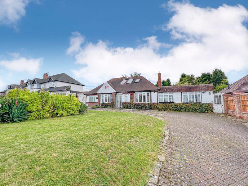 Little Hardwick Road, Streetly, WS9 0SF 3 bed detached bungalow for sale £625,000