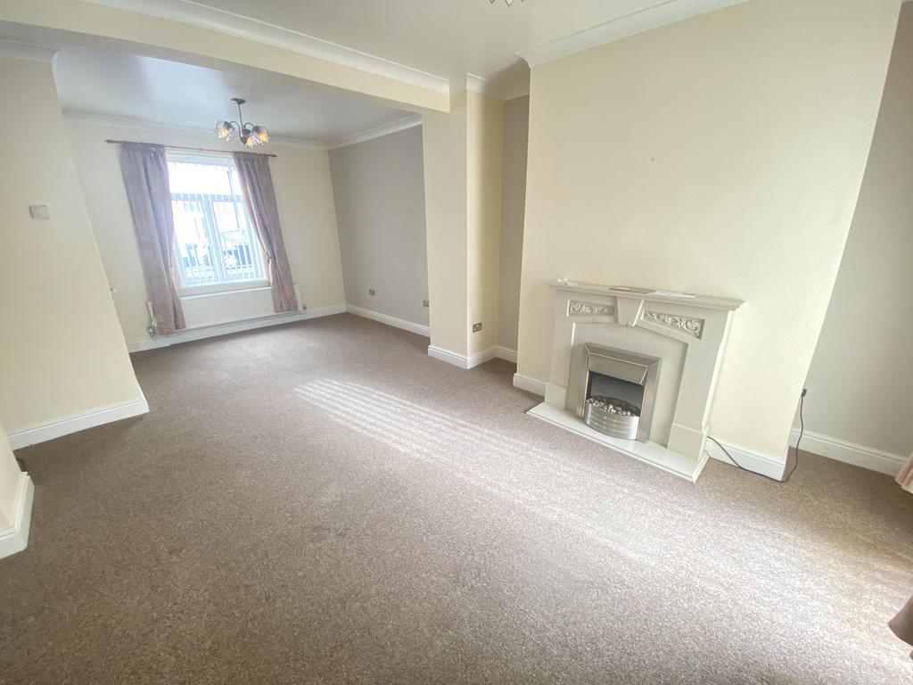 Bristol Street, Newport, 2 bed terraced house £900 pcm (£208 pw)