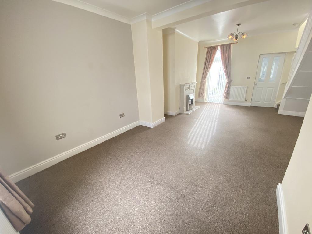 Bristol Street, Newport, 2 bed terraced house £900 pcm (£208 pw)