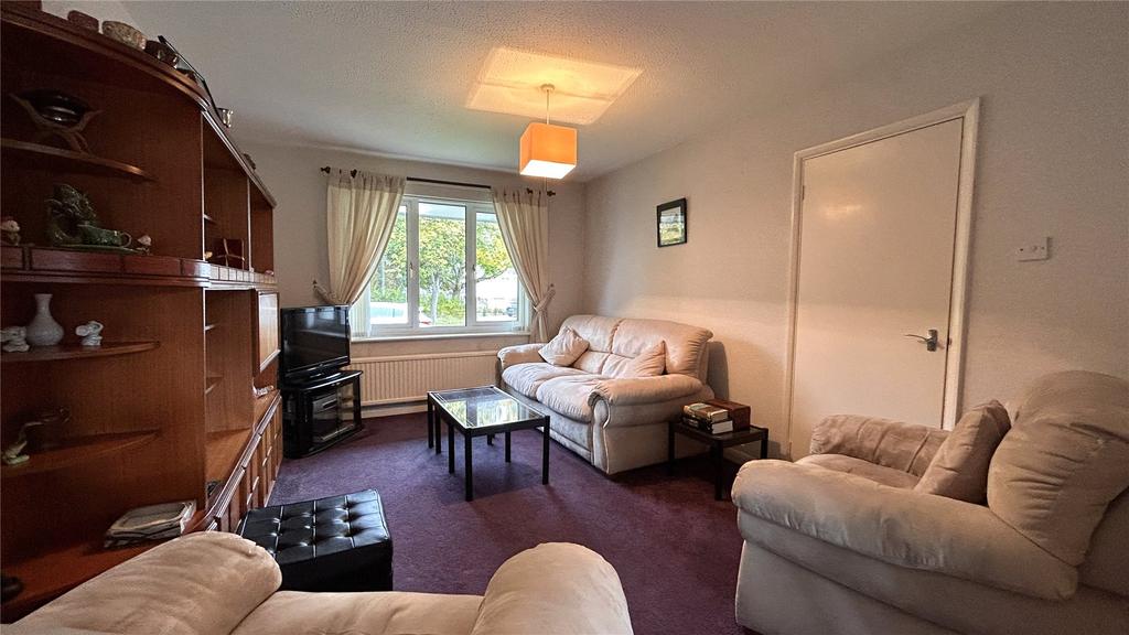 Staplehurst, Bracknell, Berkshire, RG12 3 bed semidetached house £