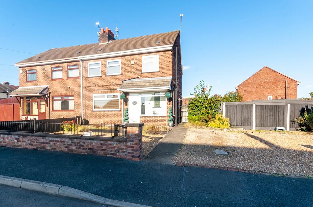 William Road, Haydock, St Helens, WA11 4 bed semidetached house £190,000