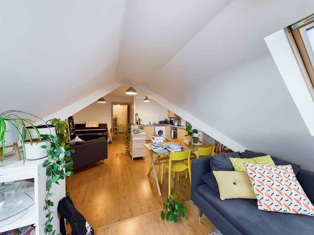 Sanders Place, Walsworth Road, Hitchin, SG4 2 bed apartment £275,000