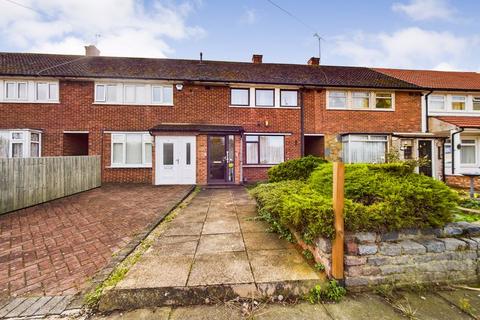 6 Avontar Road, South Ockendon, RM15 5AX