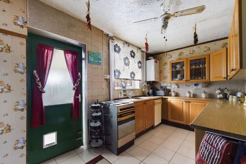 6 Avontar Road, South Ockendon, RM15 5AX