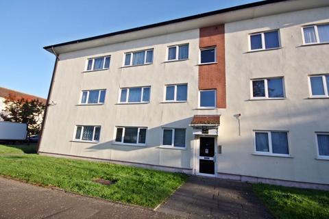 2 bedroom flat for sale, Byron Way, Northolt, UB5