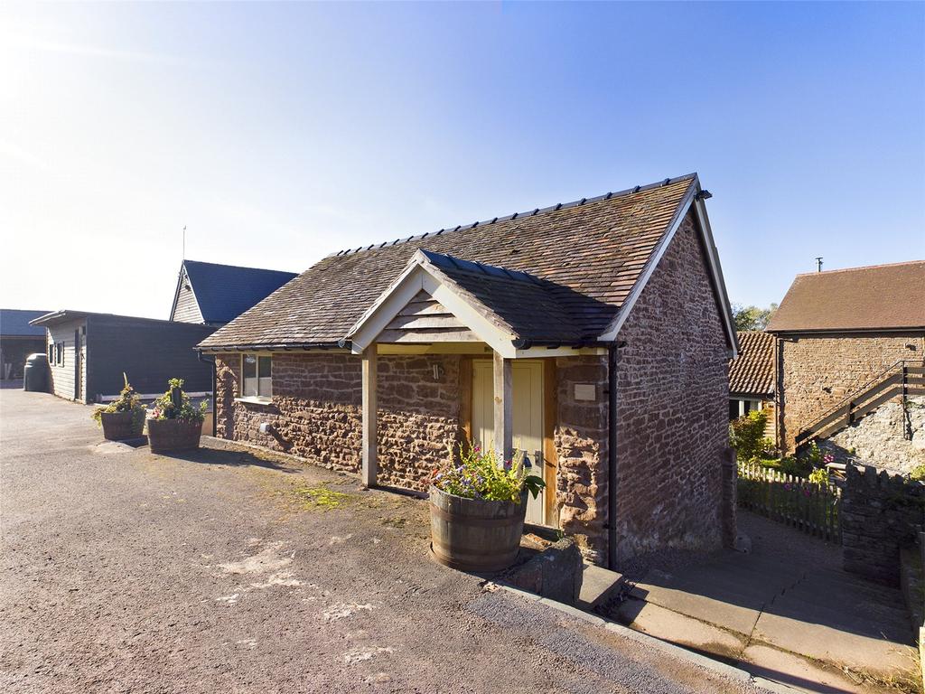 Foy, RossonWye, Herefordshire, HR9 Studio £650 pcm (£150 pw)