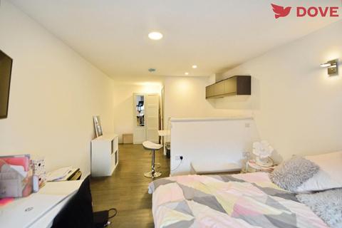 Studio to rent, Studio 16 Challenge Works, City Centre