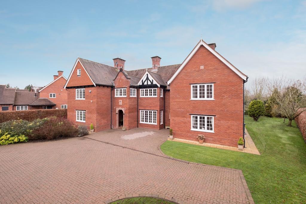 St Marys Drive, Whitegate, Northwich, CW8 5 bed detached house £3,000