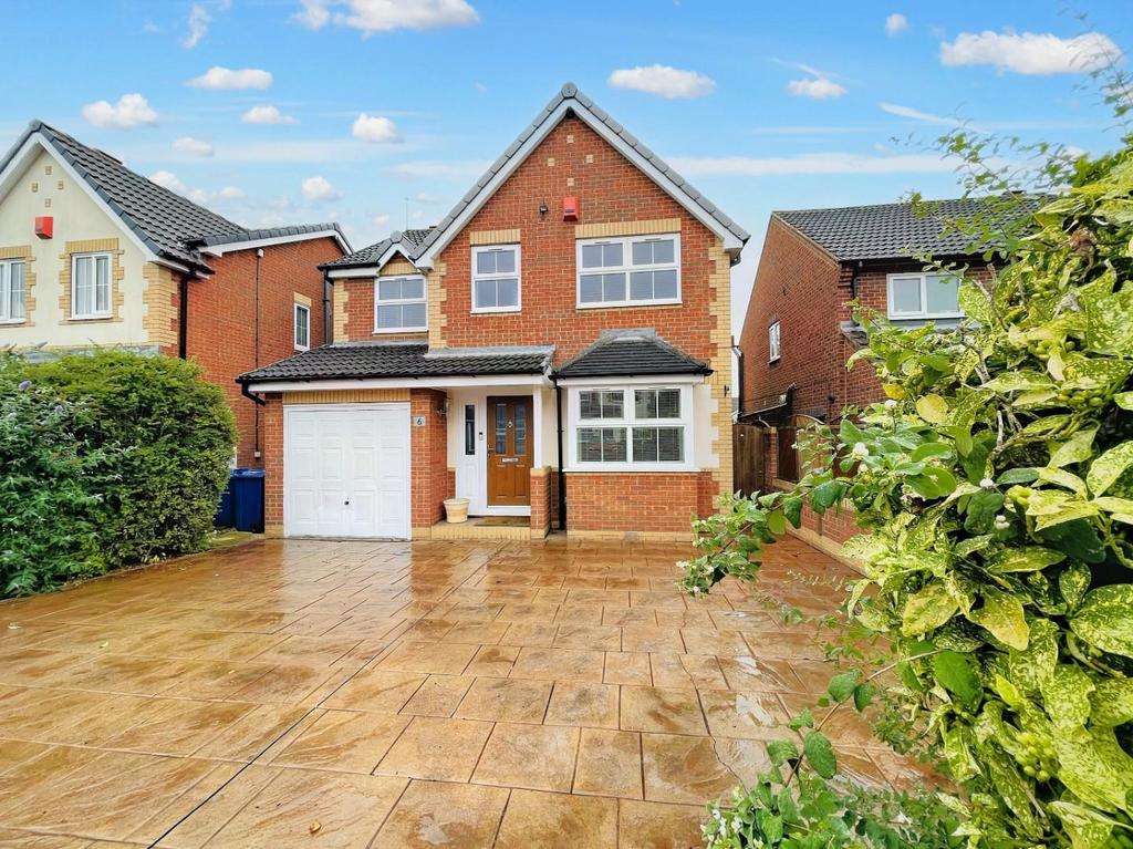 Pasture Avenue, Sherburn In Elmet, Leeds 4 bed detached house £325,000