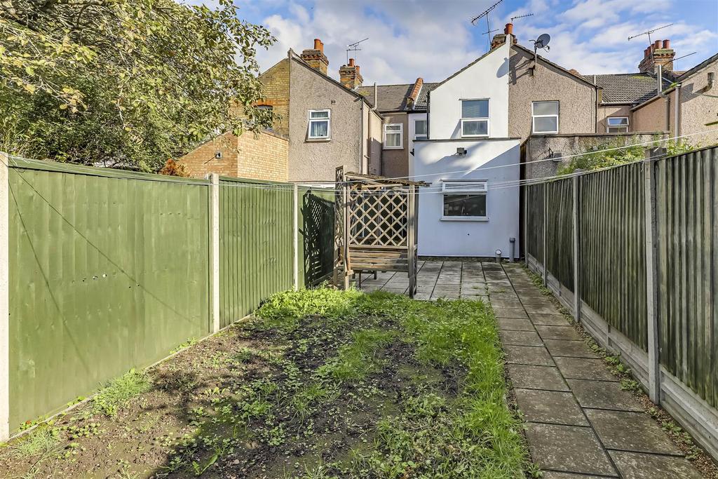 Rotherfield Road, Enfield 3 bed terraced house £425,000