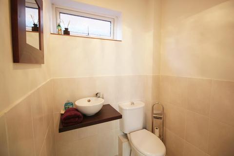 17 Cranmore, Netley Abbey, Southampton, SO31 5GG