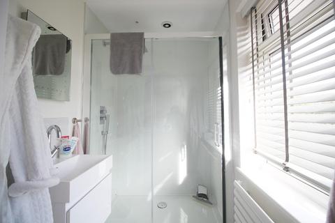 17 Cranmore, Netley Abbey, Southampton, SO31 5GG