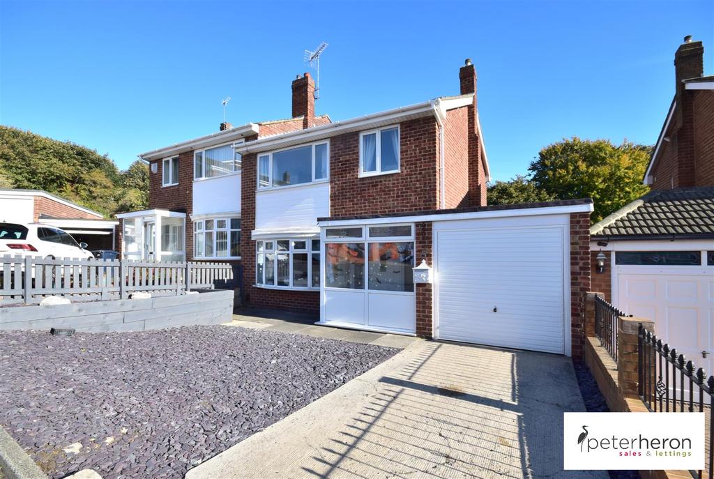 Horsley Gardens, Barnes, Sunderland 3 bed semidetached house for sale